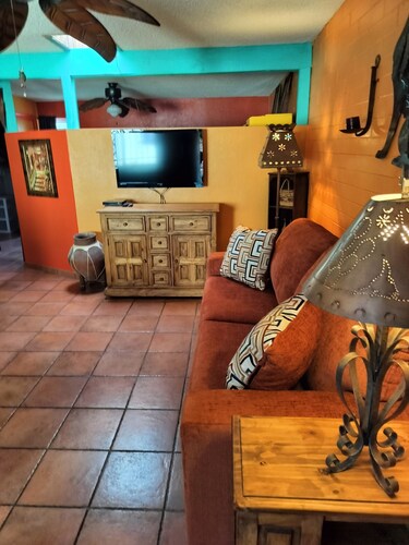 Serene 1-bedroom villa with AC in charming Green Valley, Our Happy Place