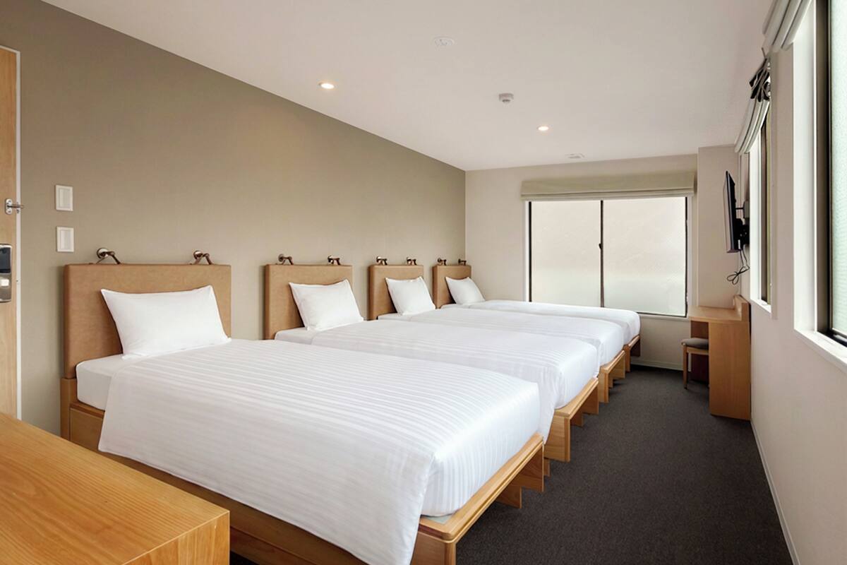 Family Quadruple Room | In-room safe, desk, iron/ironing board (on request), free WiFi