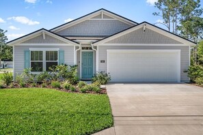 Exterior - Swaying Palm Retreat | 4BR Home Near Flagler Beach | Palm Coast | Golf & Restaurants (Palm Coast)