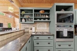 Private kitchen - Mountain Escape with Hot Tub & Firepit minutes from Blue Ridge & Ellijay (Cherry Log)