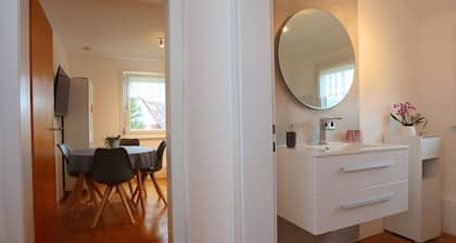 Modern Apartment – Large Garden, Covered Terrace, Playground Nearby