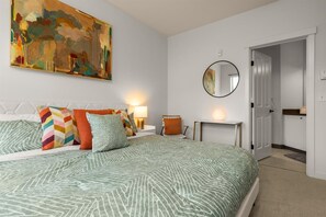 1 bedroom, desk, iron/ironing board, free WiFi - Chic King Bed • Huge Patio • 95 Walk Score! (Seattle)