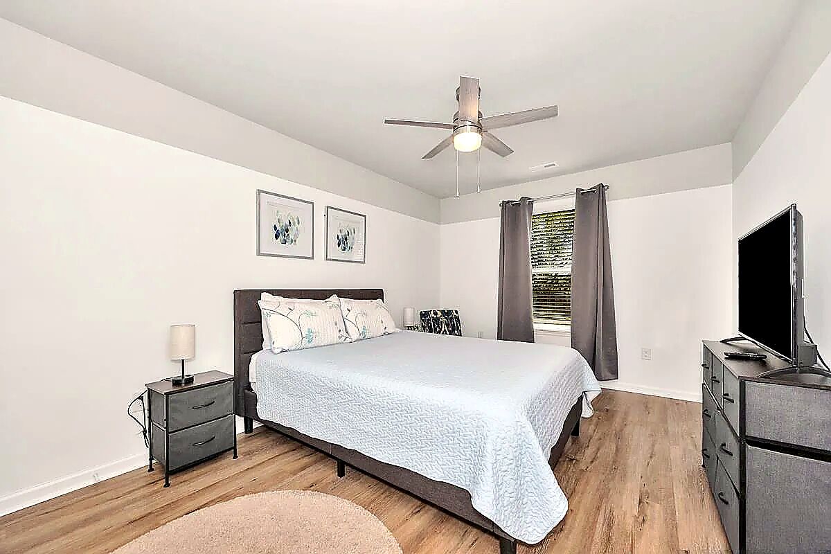Desk, iron/ironing board, travel crib, free WiFi