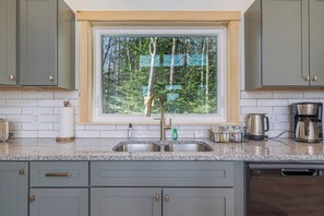 Fridge, microwave, oven, stovetop - Stylish 2BR! - 2026 New Build! - [Bayside Cottage] (Trenton)