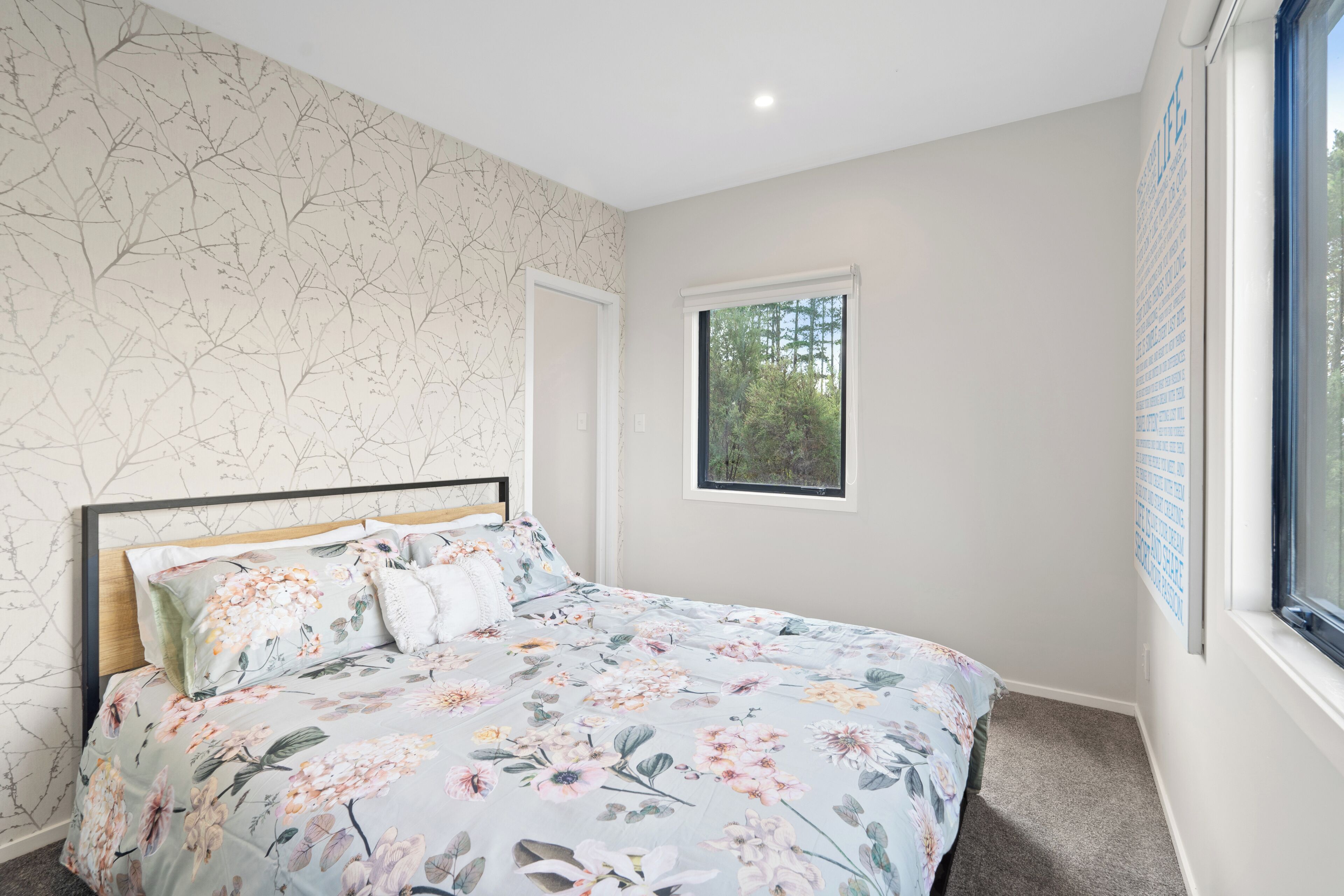 2 bedrooms, desk, iron/ironing board, travel cot