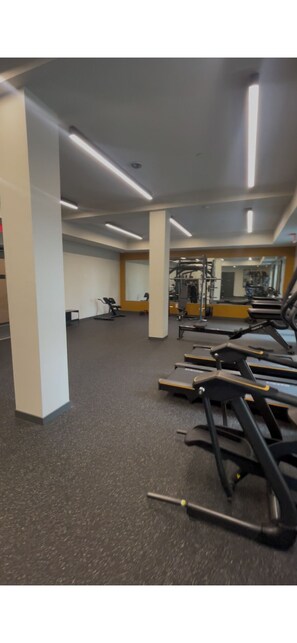 Fitness facility - Luxury apartment only  private room, closet, desk bathroom and half daybed. (Torrance)