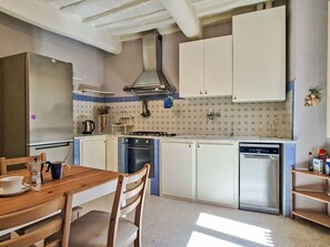 Fridge, microwave, oven, dishwasher - Il Professore by Interhome (Pisa)