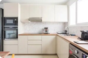 Private kitchen - Quiet, elegant private room 20 minutes from Paris (Argenteuil)