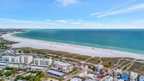 Beach - Modern Boho Home Avenida Del Mare (Siesta Key)