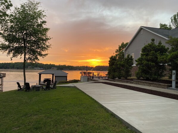Property grounds - Talladega Race Fans, Exclusive, private water front RV spot on Lake Logan Martin (Talladega)