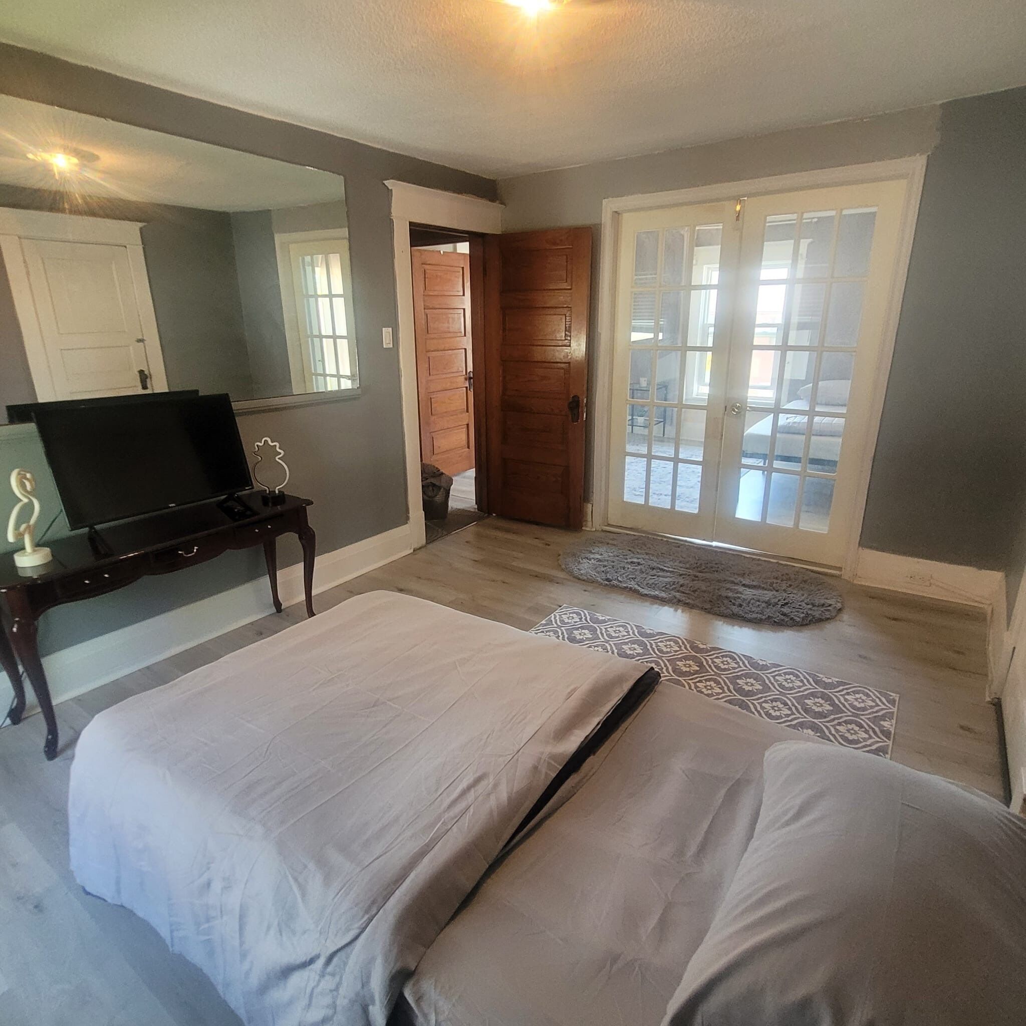 4 bedrooms, in-room safe, free WiFi, bed sheets