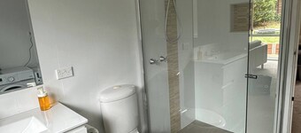 Cozy Curtin- 3 Guests House