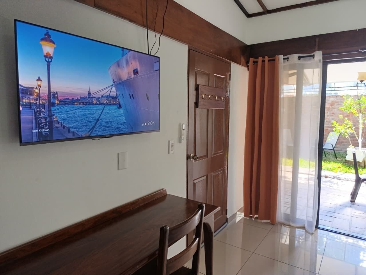 Phòng đôi hoặc 2 giường đơn tiện nghi đơn giản | Nội thất