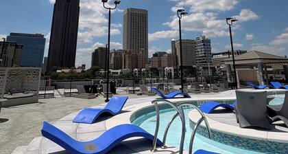 2-bedroom condo in serene Atlanta min from Mercedes stadium & Georgia aquarium!