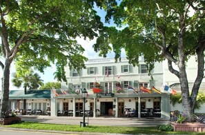 Exterior - Riverside Hotel | Micro Queen | Water Taxi Launchpad, Poolside Yacht Views (Broward County)