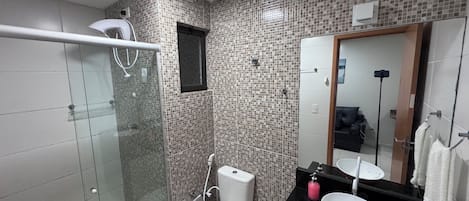 Family Studio, Air conditioning, City View | Bathroom