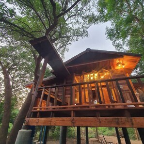 Exterior - three little birds 2 bedroom (บ้านไม้กลางสวน) (Tambon Khao Noi)