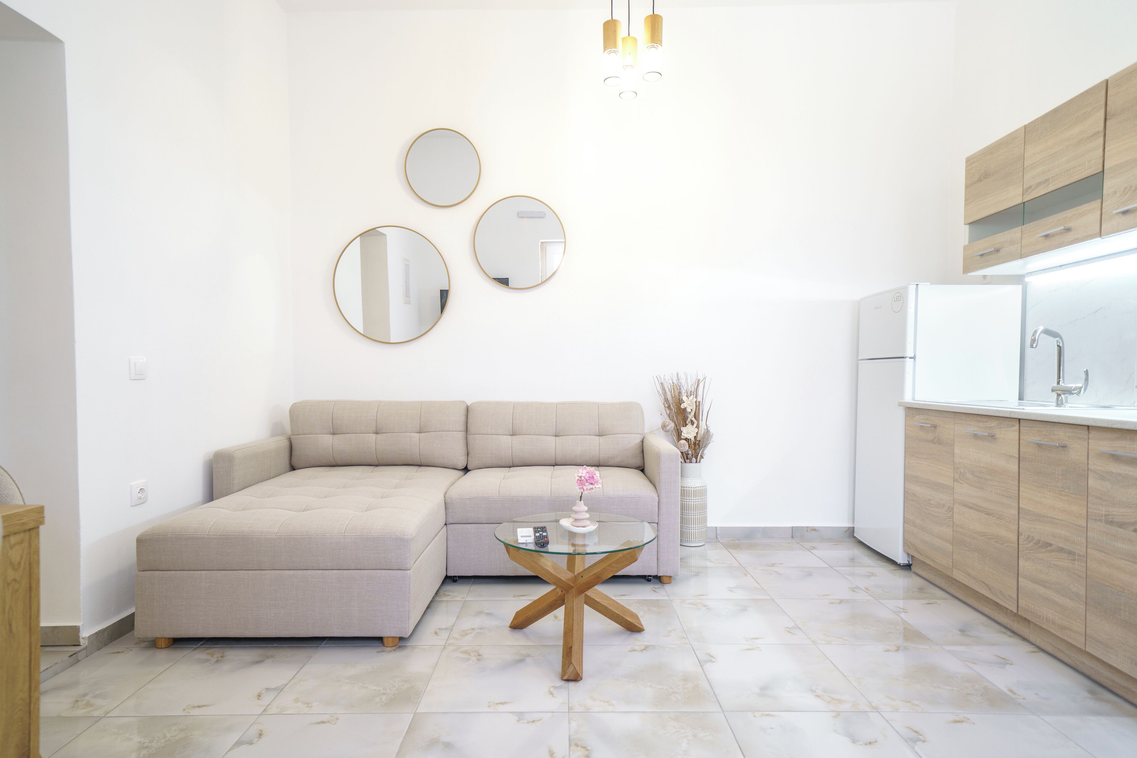 Comfort Apartment, Balcony | Living area