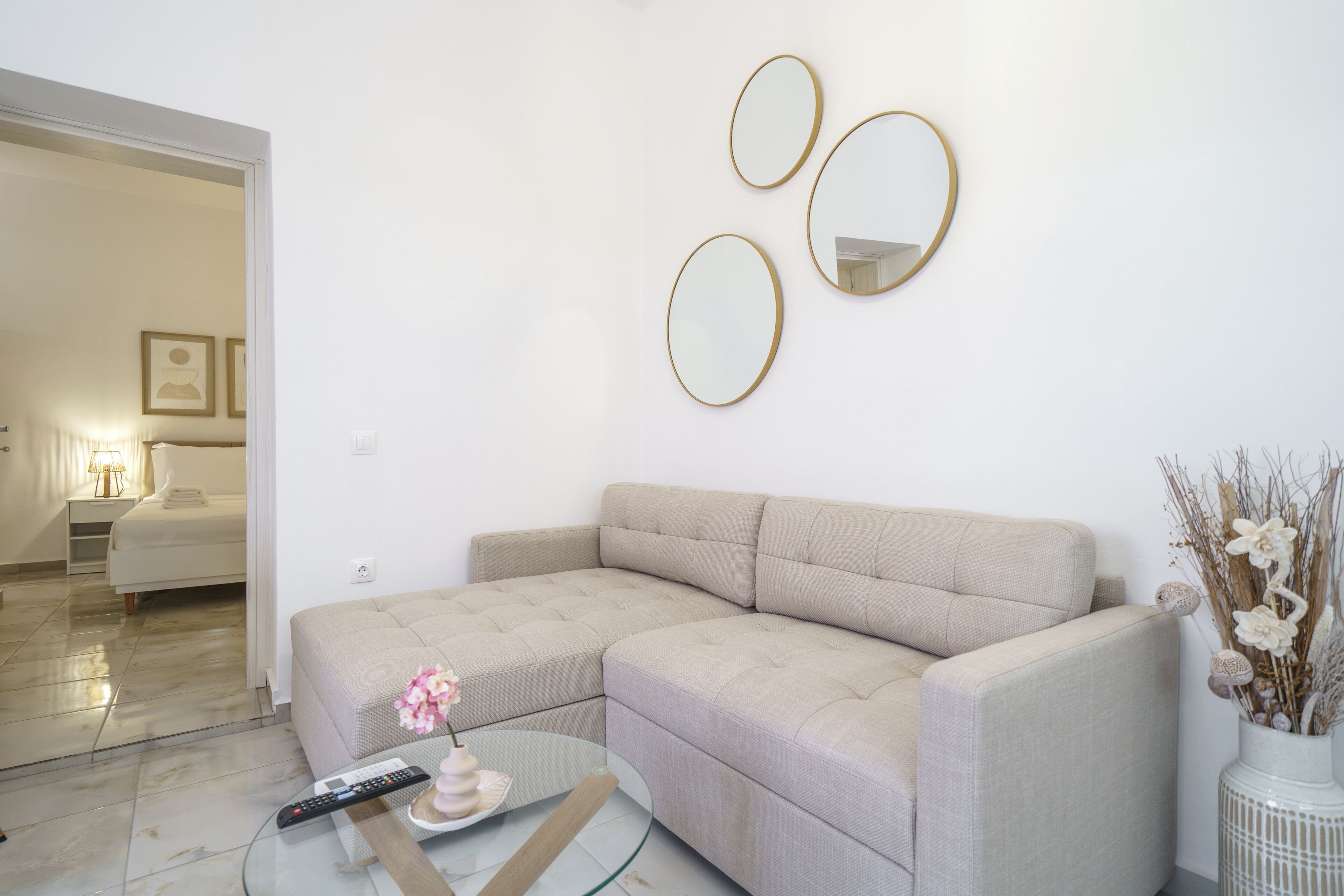 Comfort Apartment, Balcony | Living area