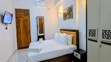Deluxe-Doppelzimmer, Balkon, Poolblick