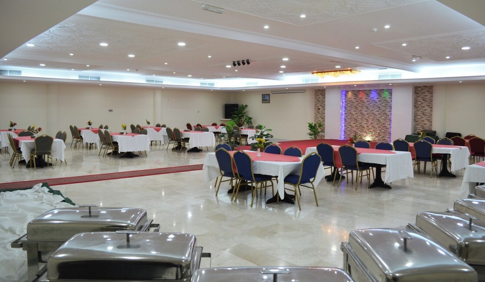 Banquet hall