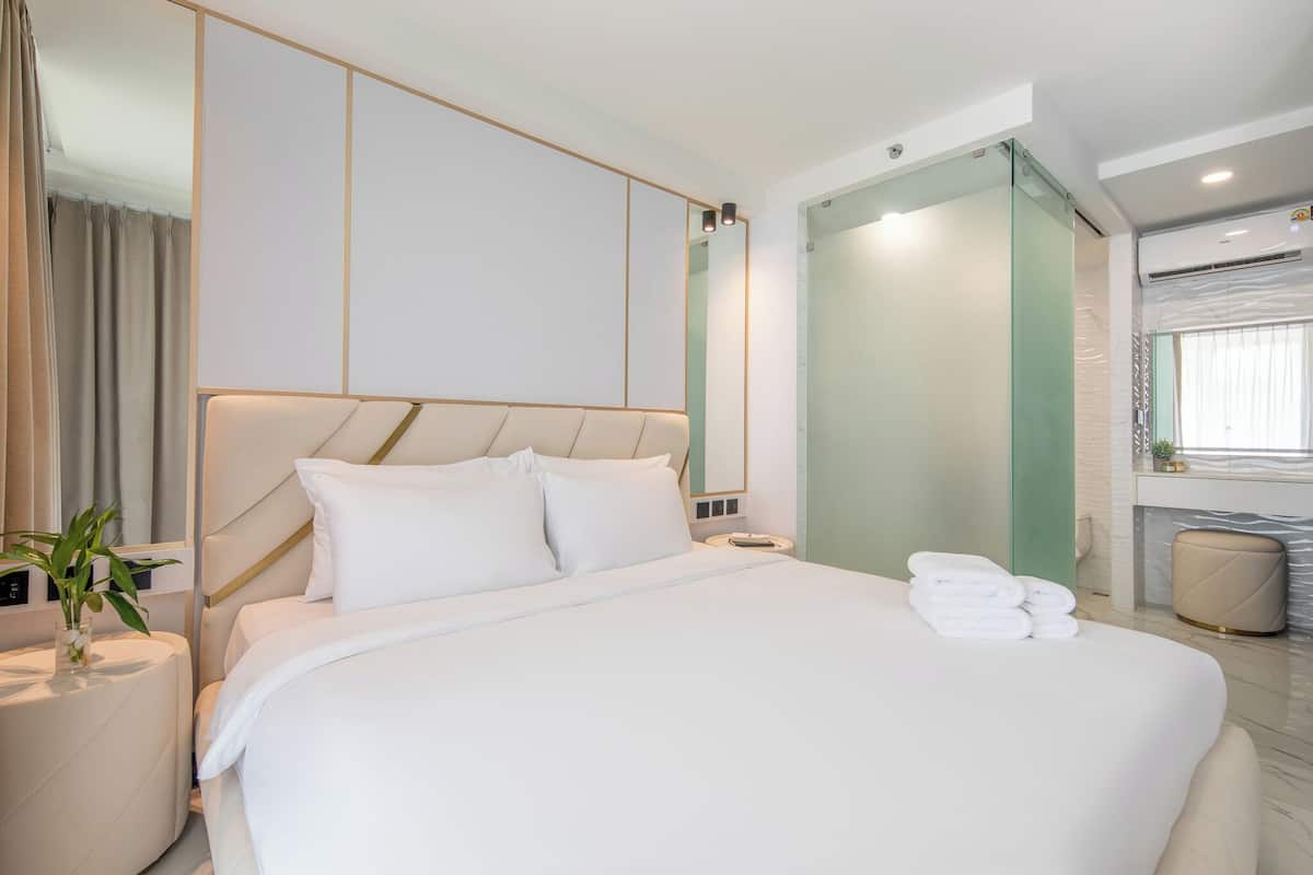 In-room safe, blackout drapes, soundproofing, iron/ironing board