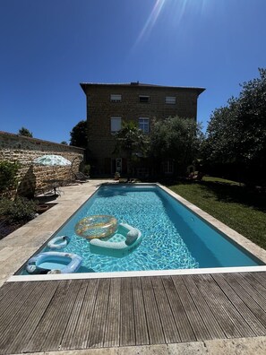 Piscine extérieure