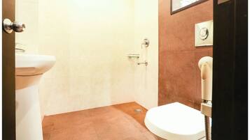 Double Room | Bathroom | Shower, slippers, soap, shampoo