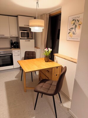 Dining - Vrbo Property (Dresden)