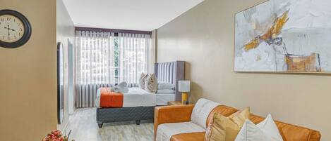 Apartment, 1 Bedroom | Living area