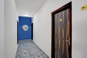 House | Interior - Hotel O Gaur City Centre Noida (Noida)