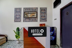 House | Reception - Hotel O Gaur City Centre Noida (Noida)