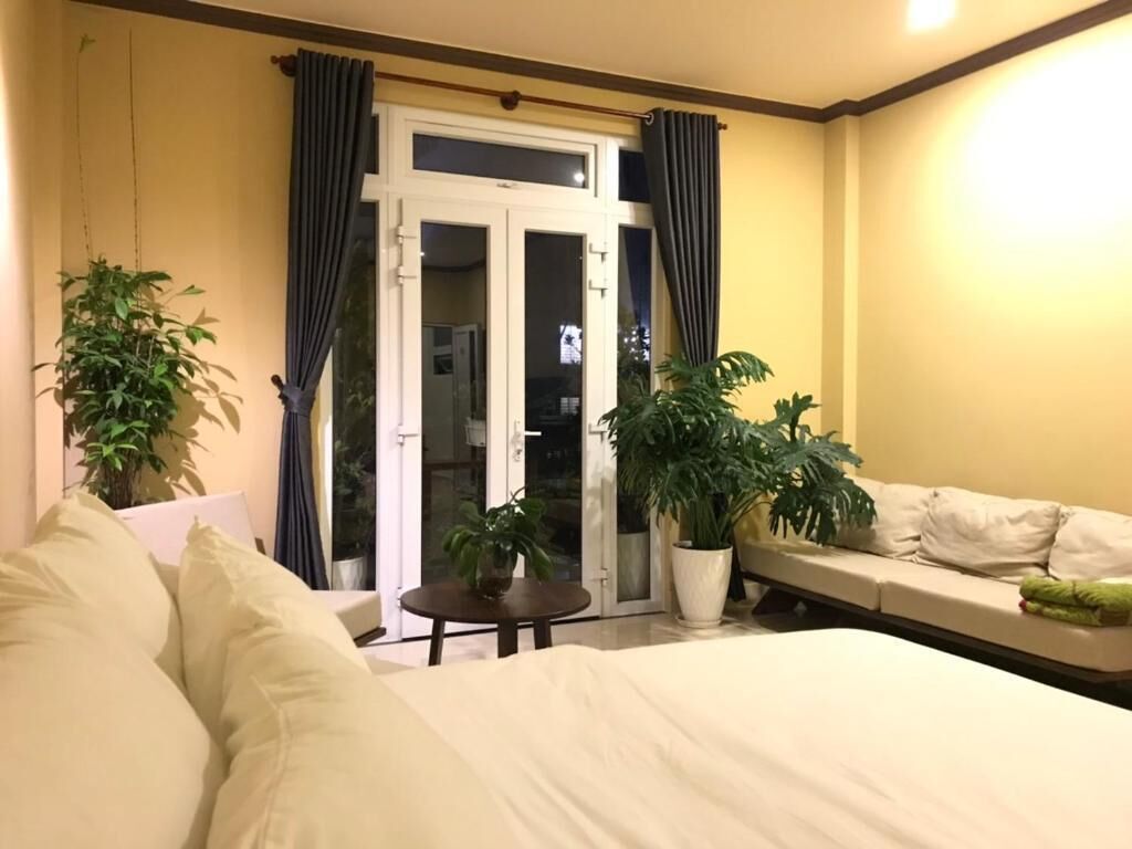 Superior Studio, Balcony, City View | Blackout drapes, soundproofing, iron/ironing board, free WiFi