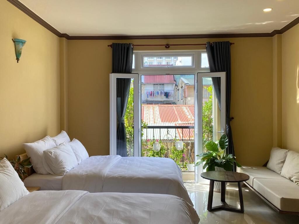 Blackout curtains, soundproofing, iron/ironing board, free WiFi