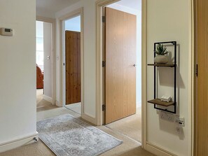 Interior - Peake Shores stands out for its unbeatable location. (Duporth)