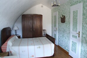 Room - Vrbo Property (La Canourgue)