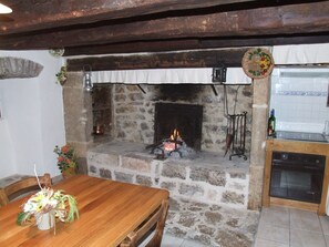 Dining - Vrbo Property (La Canourgue)