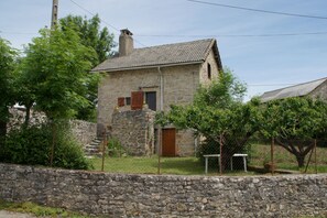 Exterior - Vrbo Property (La Canourgue)