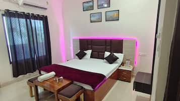 Deluxe Single Room, Balcony, Garden View