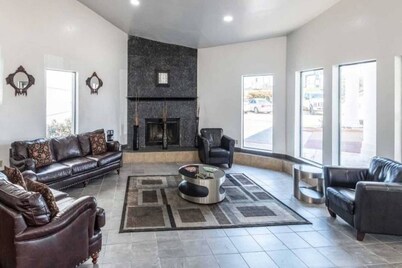 1 King Bed|Suite,Smk,Sofa-Bed