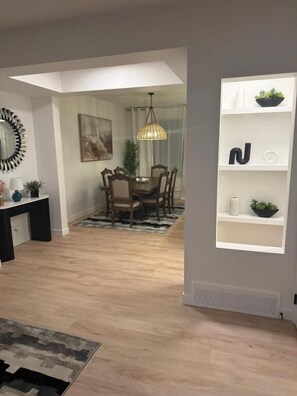 Dining - Modern Retreat 3BR 2&Half Bath (Edmonton)