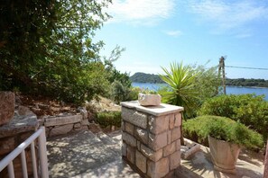 Property grounds - Apartments Žaknić - Superior Two Bedroom Apartment with Terrace and Sea View (Blato)