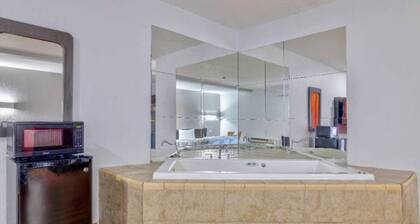 2 Full Beds|Nsmk|Kitchen