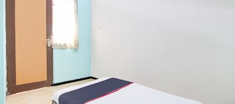 Cozy Double Escape W/ Free Wifi and Parking