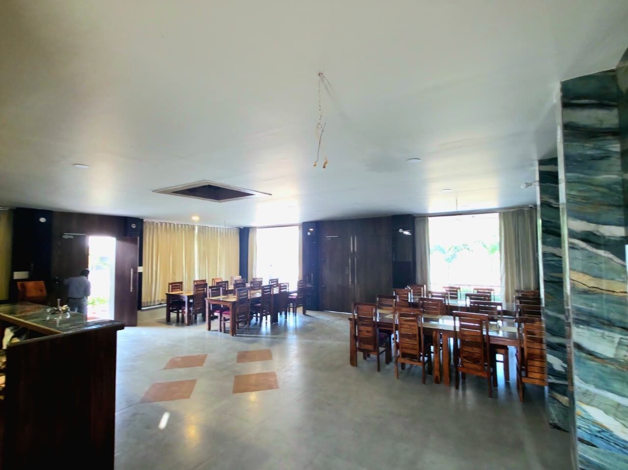 Deluxe Double Room, City View | Dining