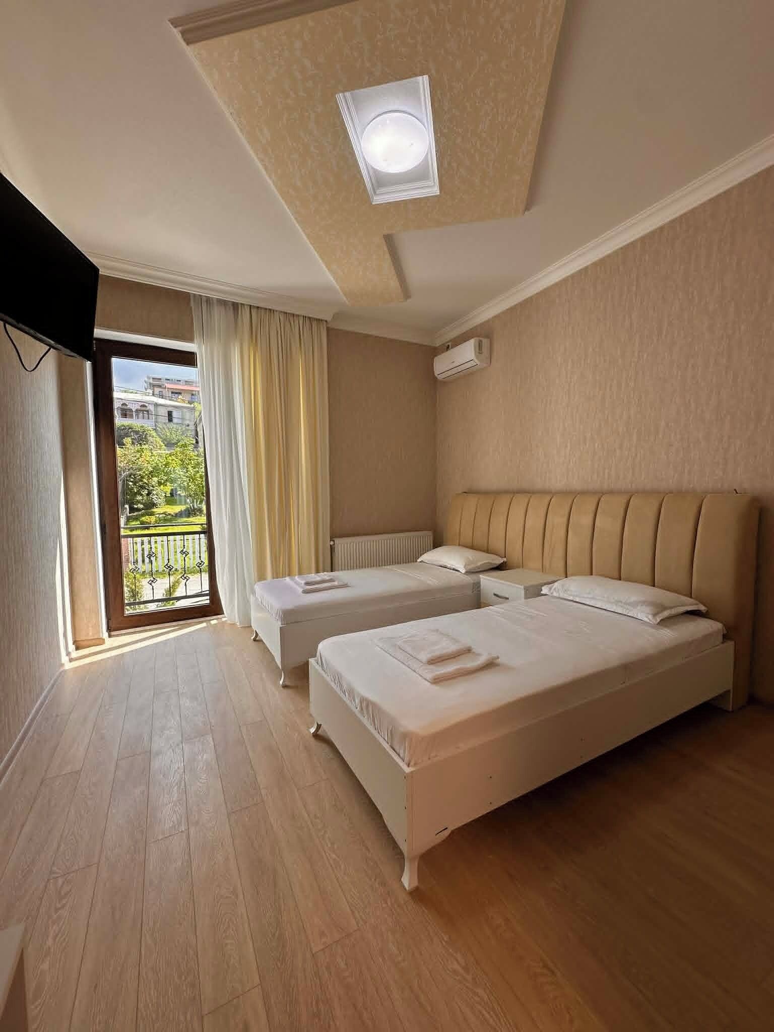 Deluxe Double or Twin Room, Balcony, Garden View