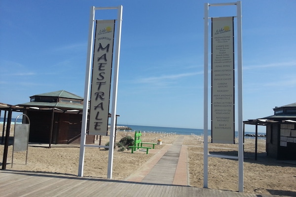 Strand