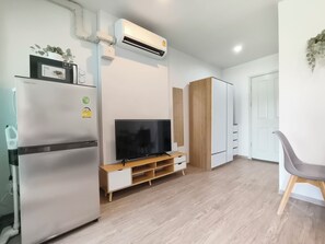 Interior - 2 mins bike Homey unit to BTS Bang Chak (Krung Thep Maha Nakhon)