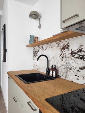 Deluxe Apartment | Private kitchen - Sol Marina- Przystań by Grand Apartments (Wiślinka)