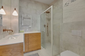 Deluxe Apartment | Bathroom - Sol Marina- Przystań by Grand Apartments (Pruszcz Gdanski)